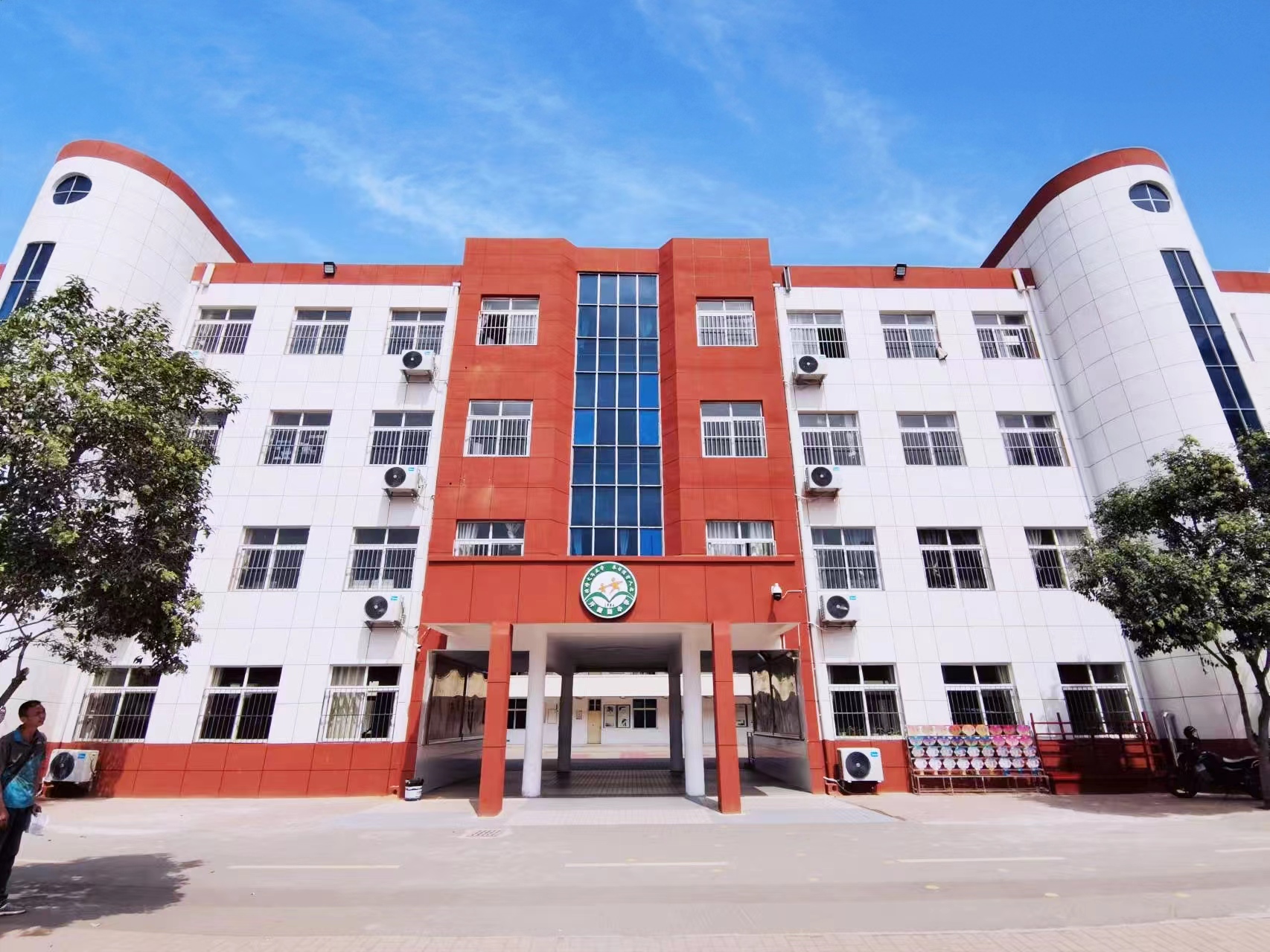 开源路小学.jpg